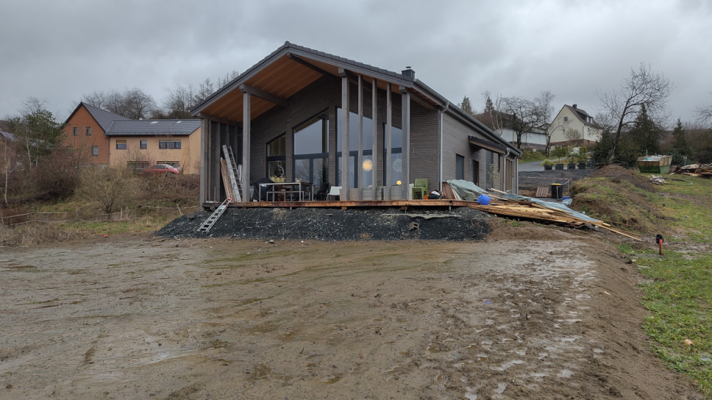 Matschzeit vor dem Haus